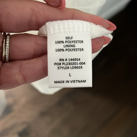 Bridal shower dresses - Picture 4 of 5